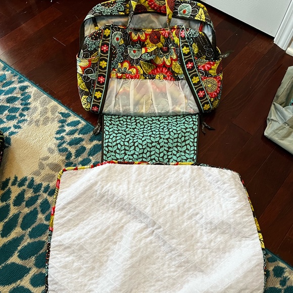 Vera Bradley-Flower Shower-Baby Make a change- diaper bag - Picture 5 of 6